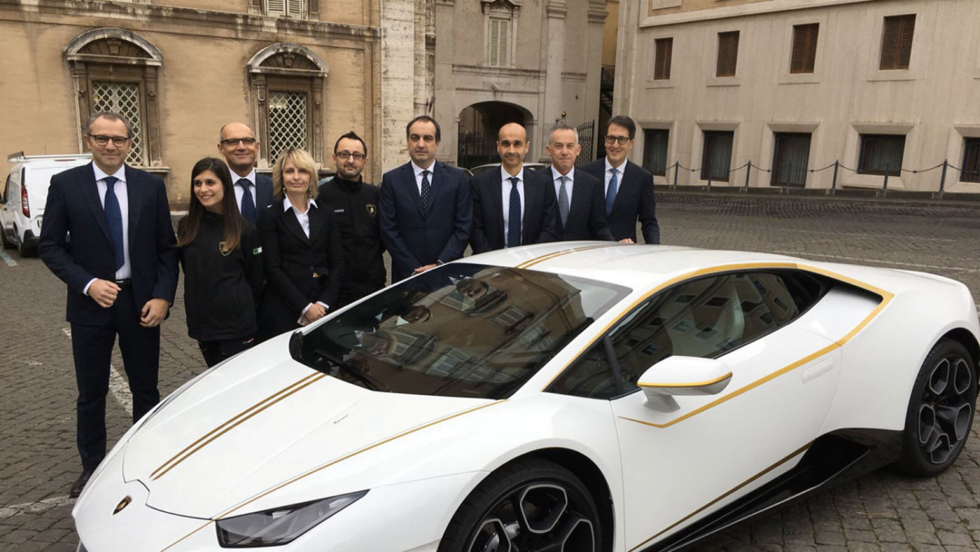 Lamborghini-Huracan-RWD-by-Ad-Personam-for-Pope-Francis-4